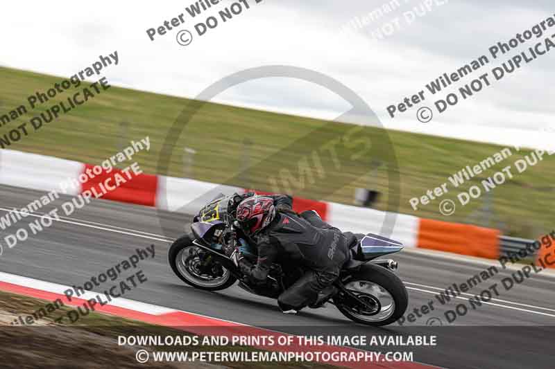 cadwell no limits trackday;cadwell park;cadwell park photographs;cadwell trackday photographs;enduro digital images;event digital images;eventdigitalimages;navarra;no limits trackdays;peter wileman photography;racing digital images;trackday digital images;trackday photos